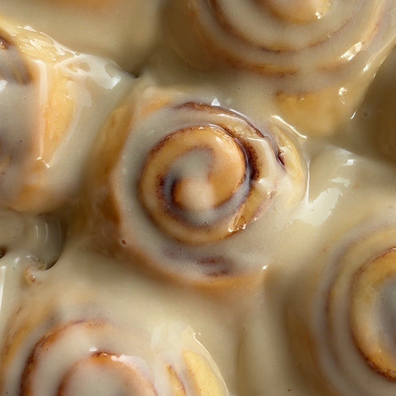 Viral Cinnamon Rolls Recipe (70M+ Views) – Basic Version